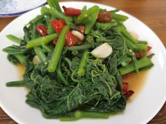 炝炒红薯苗-牛八宝桂林米粉(八里庄店)