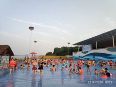 -东湖欢乐水世界
