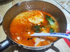 -魔都三兄弟酸辣粉·蘸卤炸串(虹桥万科店)