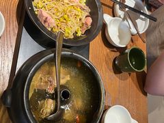 -云海肴·汽锅鸡·云南菜(天山百盛优客店)