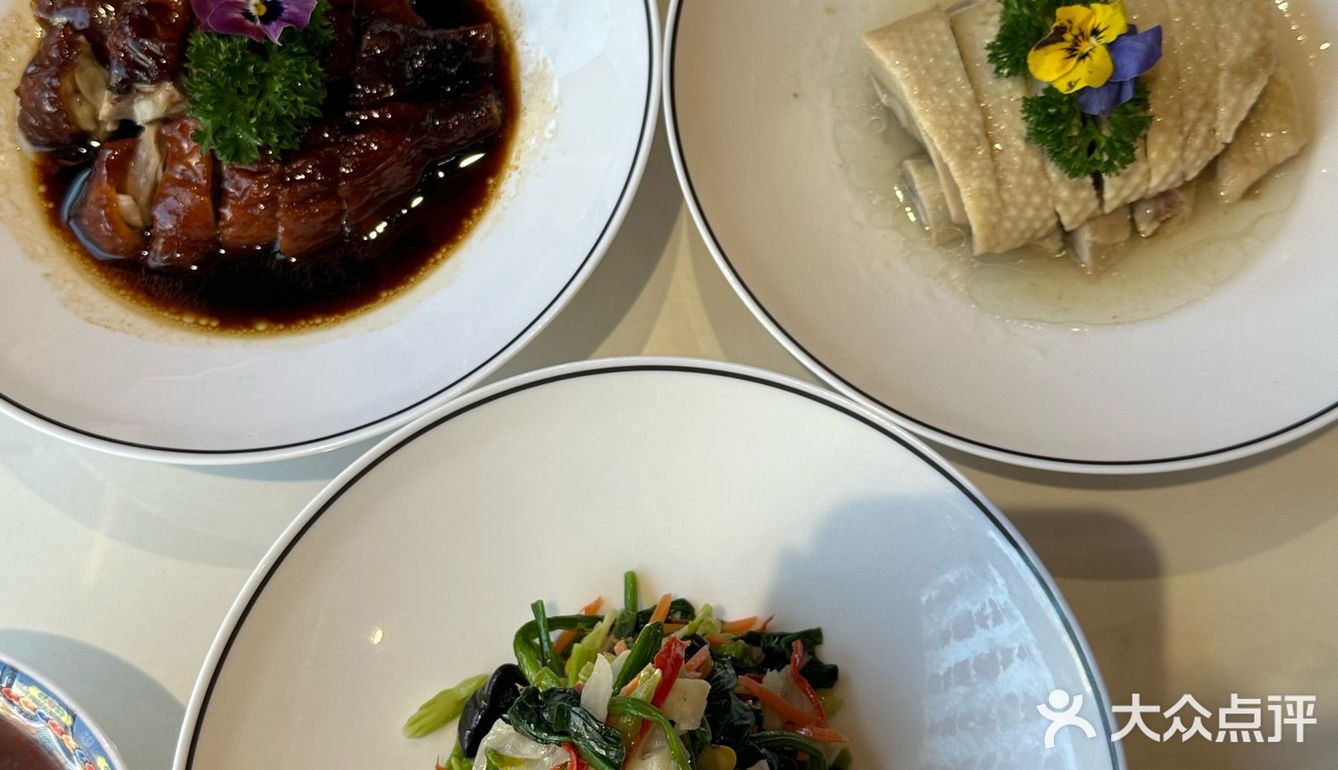 在老门东一百多能吃到的双人餐 。 。 