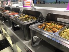 自助取餐区-梦航彩虹之约自助餐厅(华府天地店)