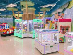 -莫莉幻想儿童乐园(武汉保利广场店)