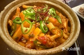Braised Chicken Feet with Rice Cake