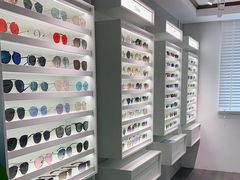 -目艮眼镜SHOWROOM(品牌集合店)
