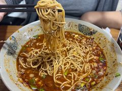 -丁丁猫重庆小面(徐州路店)