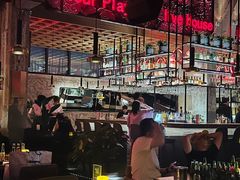 -FOUR PLAY BAR