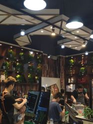 -PE SALON