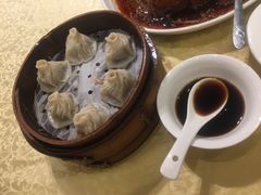 蟹粉小笼包-绿波廊(豫园店)