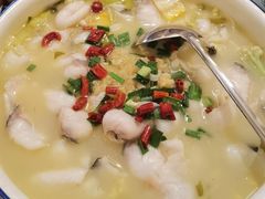 -侬佳蒸菜馆(听潮店)