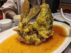 糖醋鲤鱼-闫府私房菜·百年鲁菜(恒隆店)
