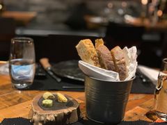 餐前包-AZUL by FUEL蓝色·法式酒馆(琶醍店)