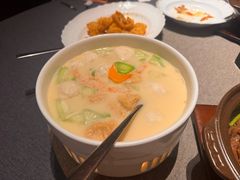 -虹潮荟·餐桌上的美食地理(太阳宫店)