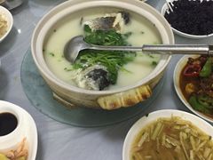 -天乐农家鱼头王(天目湖店)