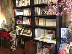 -荒岛书店(黄县路店)