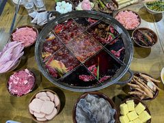-正南齊北重庆老火锅(光华村直营店)