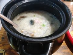 皮蛋瘦肉粥-粥全粥到海鲜家常菜·海肠捞饭(嫩江路店)