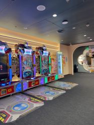 -奈尔宝·国风主题儿童乐园·亲子餐厅(豫园商城店)