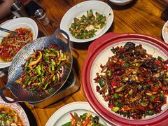 -黄弟大排档·湖南菜·小龙虾·小海鲜(凯旋北路店)