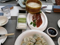 -鸿星花园酒家(银亿家园店)