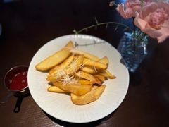 -卡普里披萨·牛扒·下午茶
