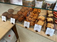 -VERIE BAKEHOUSE