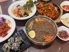 -贵宾庄炸酱面·韩式料理(高区店)
