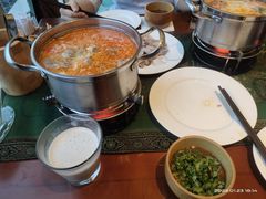 冬阴功汤底-火舞泰·泰式海鲜火锅餐厅(世纪城店)