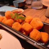 于是就带她来了我吃过好几次的局气。没点烤鸭