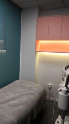 -斐尔国际皮肤管理中心