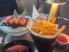 -OZONE 顶楼酒吧(香港丽思卡尔顿酒店)