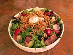 藜麦窝蛋沙拉-The Rug Cafe(王府中环店)