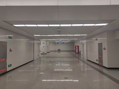 -新百广场(地铁站)