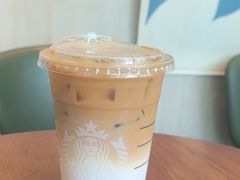 -星巴克臻选(浦东嘉里城店)