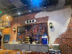 -炉小二铜锅牛蛙•川湘菜(三里屯店)