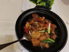 西关风情牛腩煲-广东胜利宾馆西关粤中餐厅