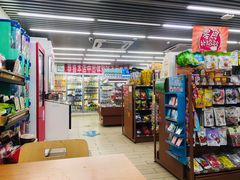 -全家便利店(莲花池东路店)