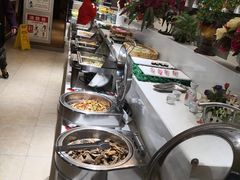 自助取餐区-泉福居酱骨头自助广场(南大街商业步行街店)