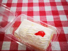 -红宝石·鲜奶小方·海派西点房(南丹店)