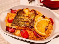 烤海鲈鱼海鲜铁锅饭-必胜客(积水潭店)