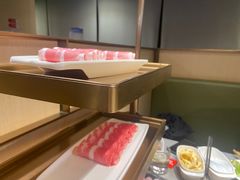 -海底捞火锅(曹安公路店)