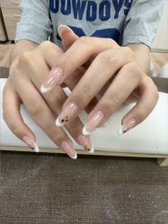 -美画轻奢美甲美睫