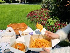 -LESCEDARS Brasserie Bistro香柏树