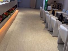 -涨巢·潮玩水疗局