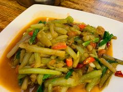 -岩伟傣味傣家菜