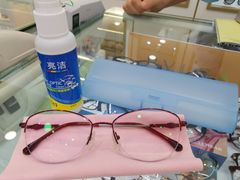 -美式眼镜·授权蔡司.依视路.尼康.豪雅.明月(人民广场店)
