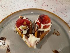 草莓忌廉华夫饼-BE BRIGHT KITCHEN(正佳广场店)