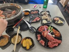 -啊美丽炭火烤肉(滑翔一店)
