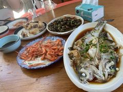清蒸朋鱼-晓琦农家菜馆·地道农家菜
