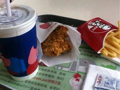 香辣鸡腿堡-肯德基(丽莎广场店)